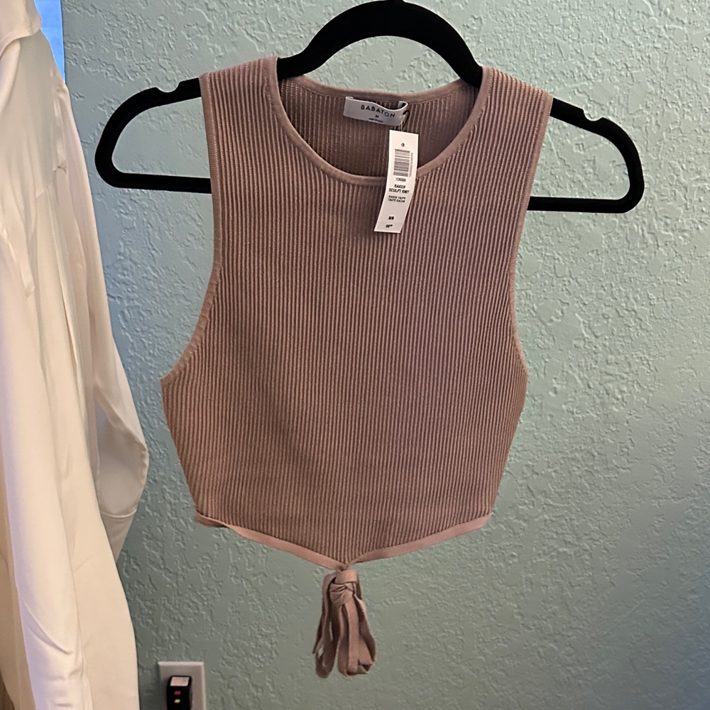 Babaton Ribbed Maude Crop Top